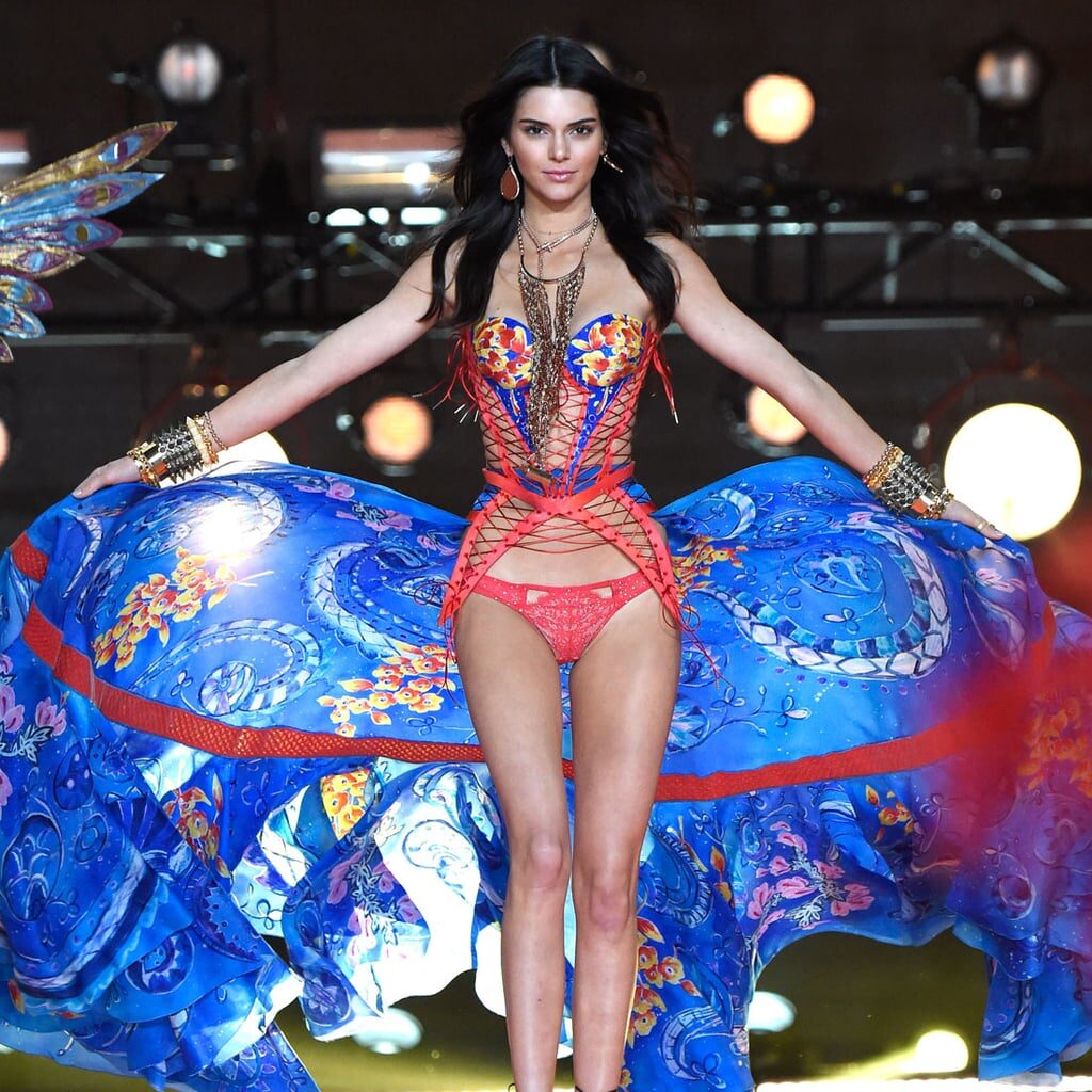 kendall jenner ramp walk style