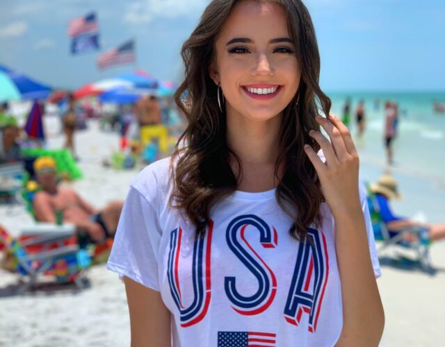 Stories 33 Who is ashley st clair