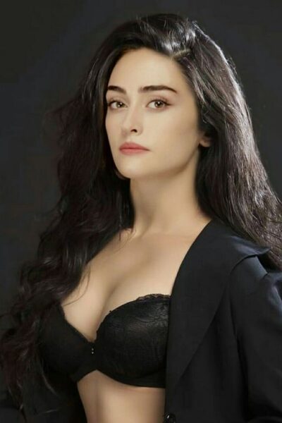 Esra bilgic in black dress
