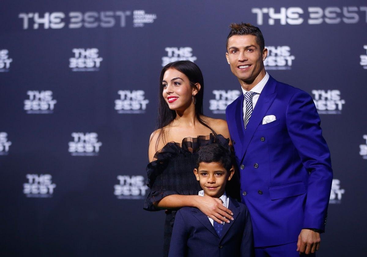  Cristiano Ronaldo 2026: Wealth, Family & Life Secrets Illustration 