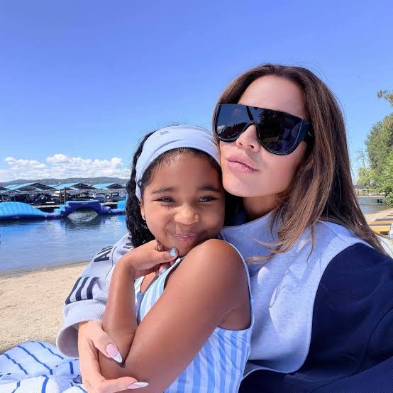Khloé Kardashian Waterside Photo Sparks Buzz in New Family Update 14 khloe kardashian inline 3