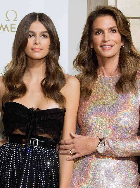 Cindy Crawford and Kaia Gerber Look Alike Mother-Daughter Duo Were Twins 17 Cindy Crawford and Kaia Gerber at a fashion event
